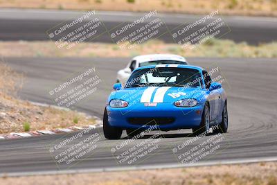 media/May-31-2025-CalClub SCCA (Sat) [[2c1a04e1ee]]/Qualifying/Group 5/Turn 4/